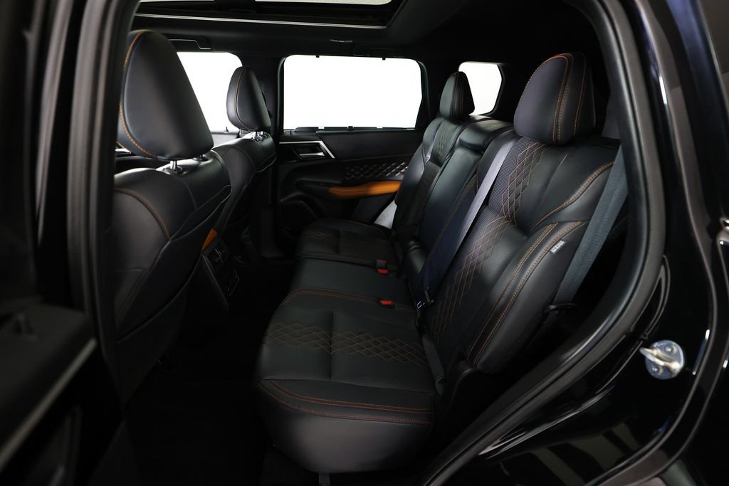 Used 2022 Mitsubishi Outlander SEL FWD image 16