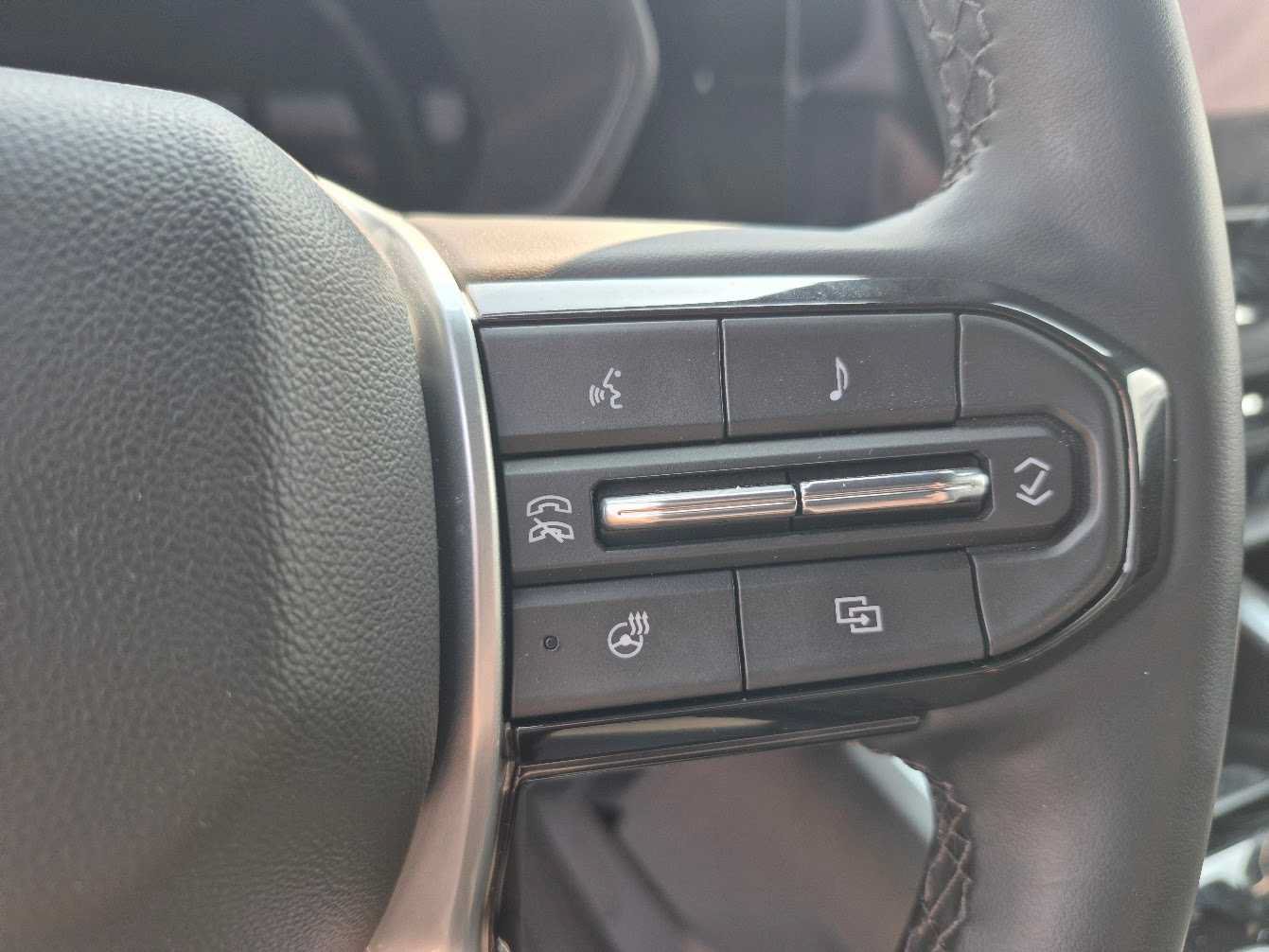 Used 2026 Chevrolet Colorado Trail Boss AWD/4WD image 18