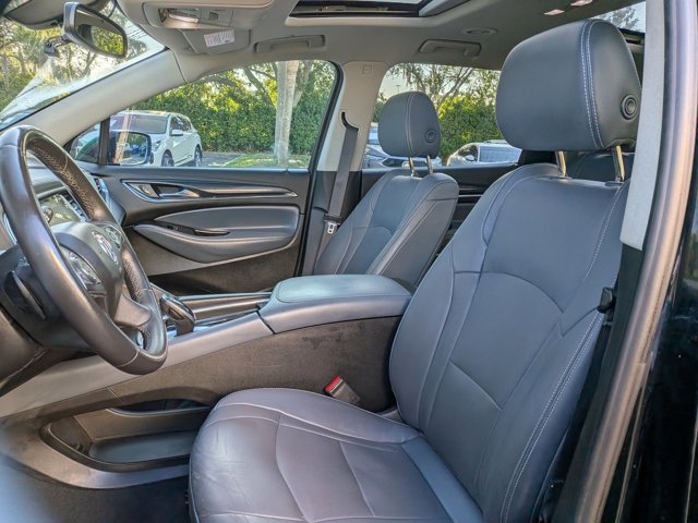 Used 2019 Buick Enclave Essence image 13