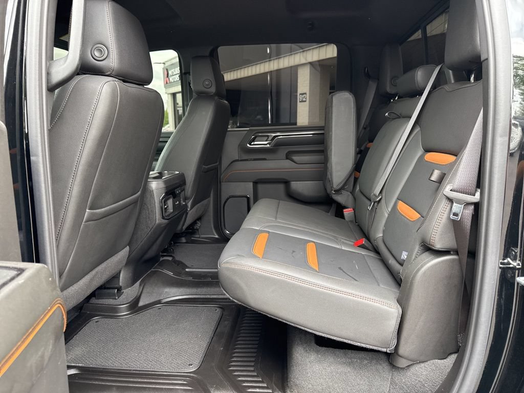 Used 2024 GMC Sierra 2500 AT4 w/ AT4 Preferred Package AWD/4WD image 33