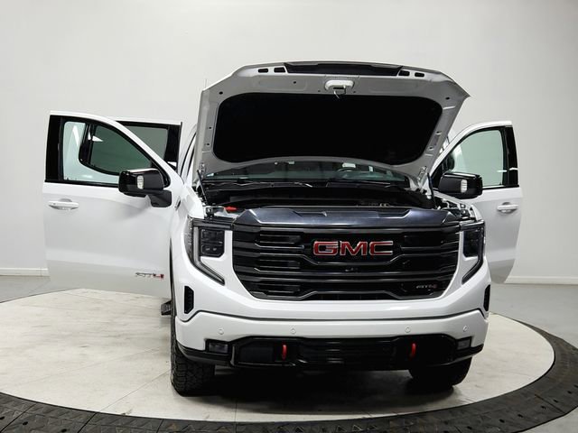 Used 2023 GMC Sierra 1500 AT4 w/ AT4 Preferred Package AWD/4WD image 10