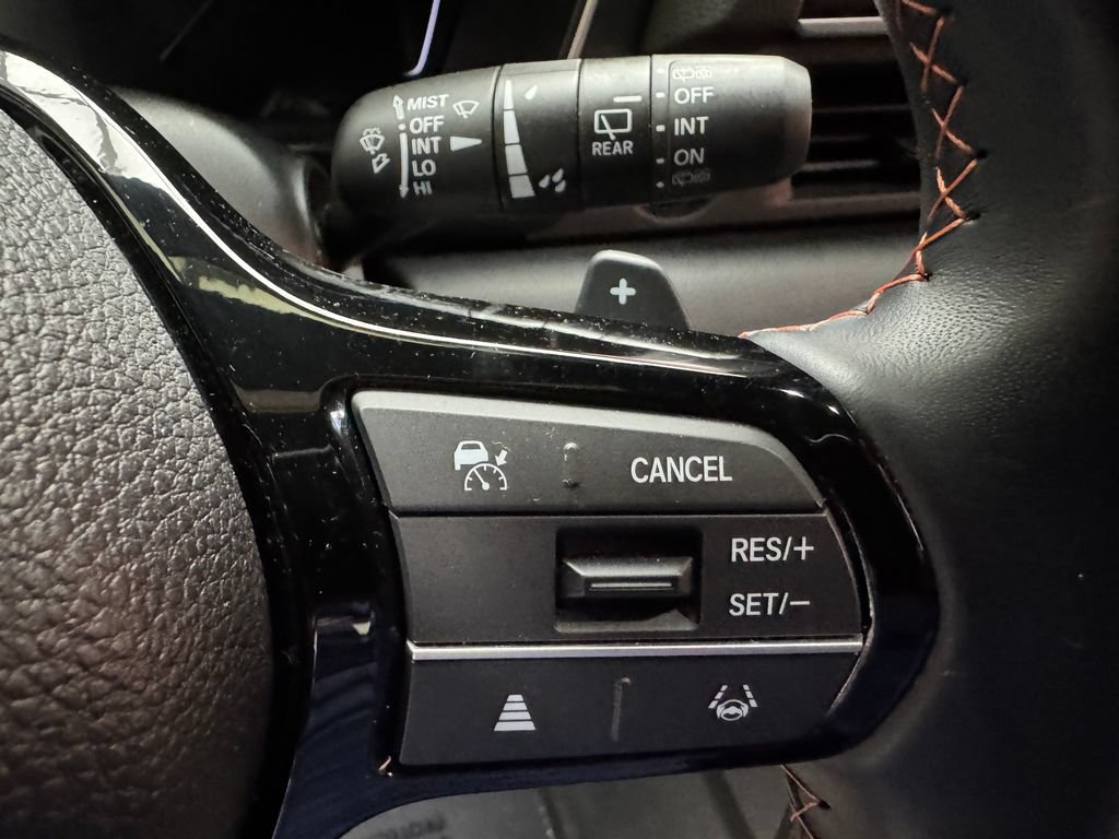 Used 2023 Honda Pilot Sport image 15