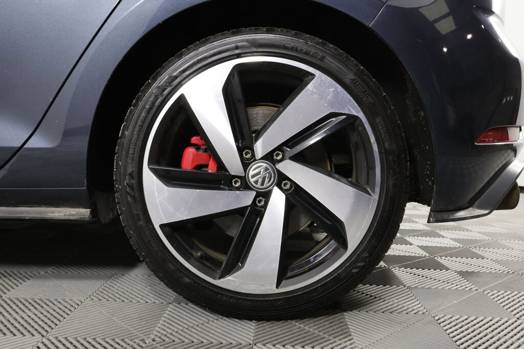 Used 2020 Volkswagen GTI S image 8