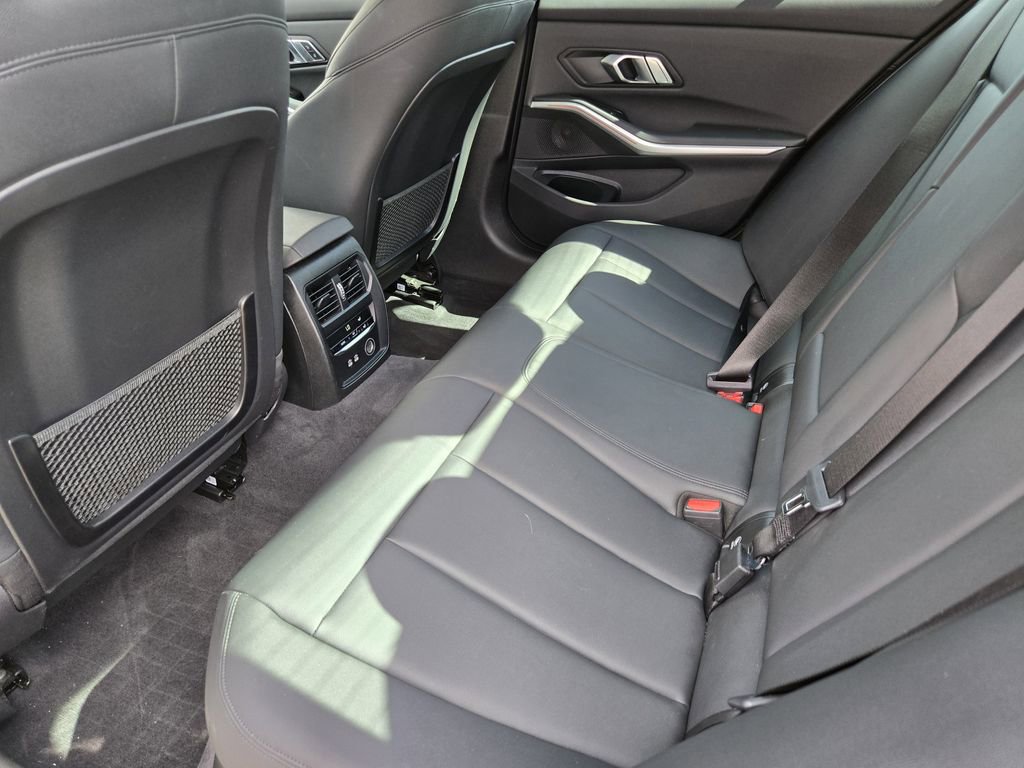 Used 2020 BMW 330i xDrive Sedan w/ Convenience Package image 28