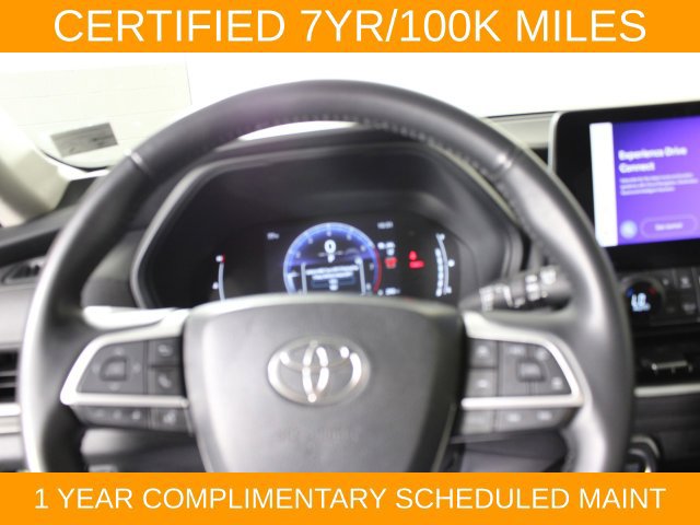 Used 2025 Toyota Grand Highlander AWD image 21