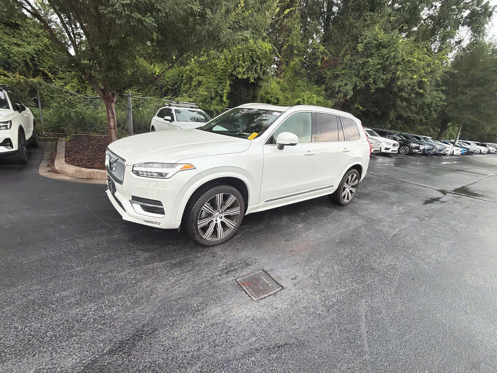 Used 2024 Volvo XC90 B6 Ultimate AWD/4WD image 17
