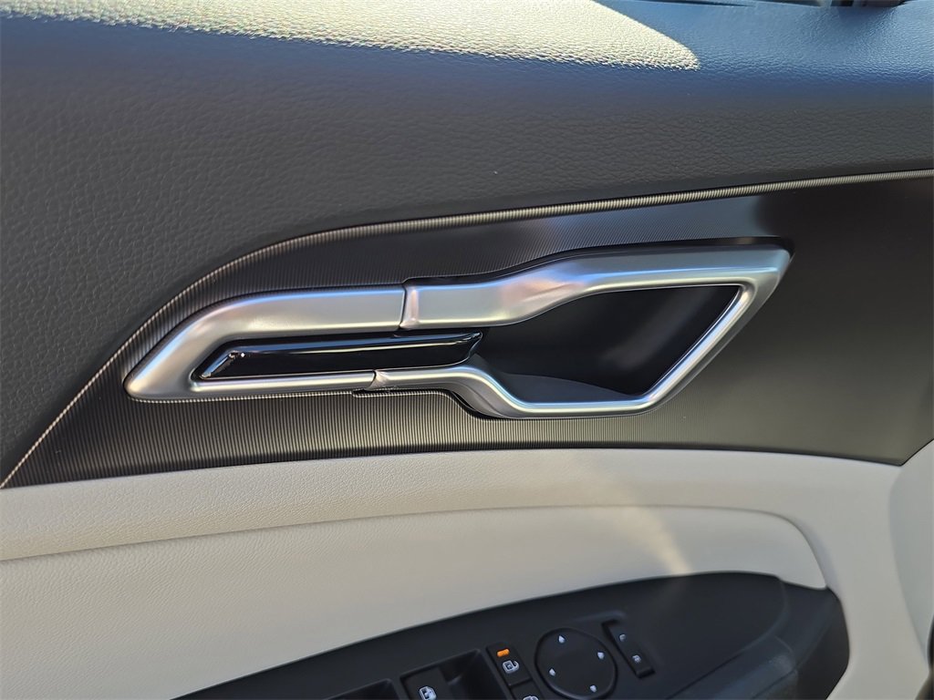 New 2026 Kia Sportage EX image 18