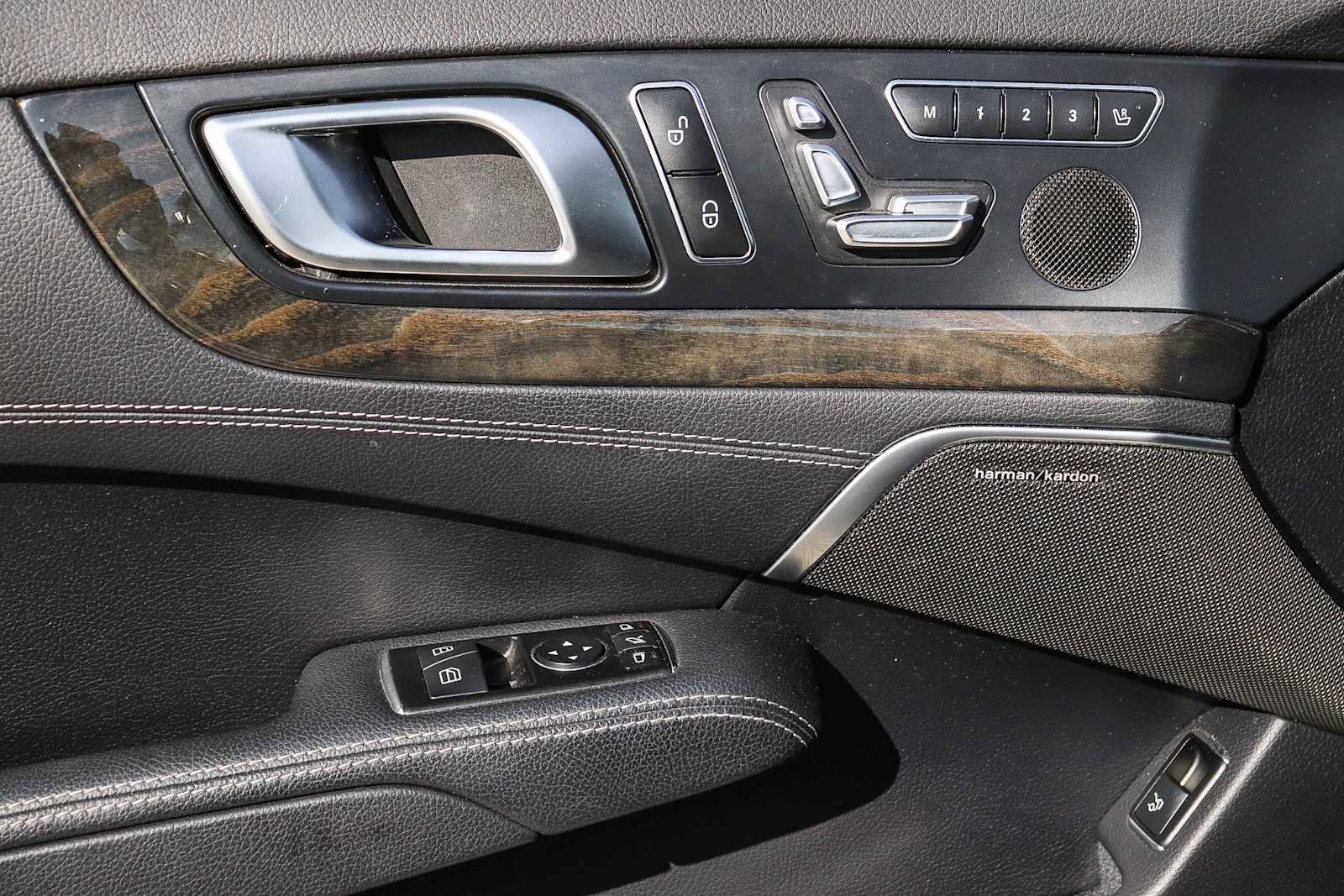 Used 2018 Mercedes-Benz SL 450 image 32