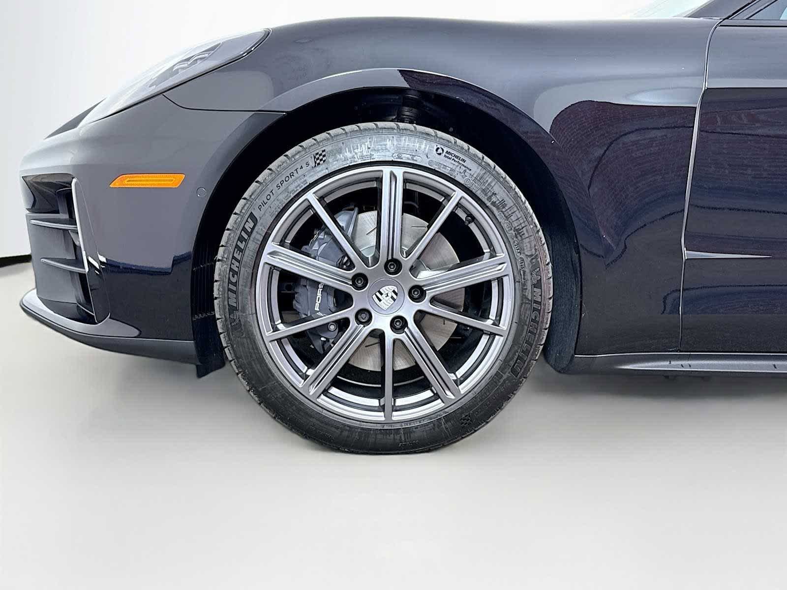 New 2026 Porsche Panamera RWD image 30