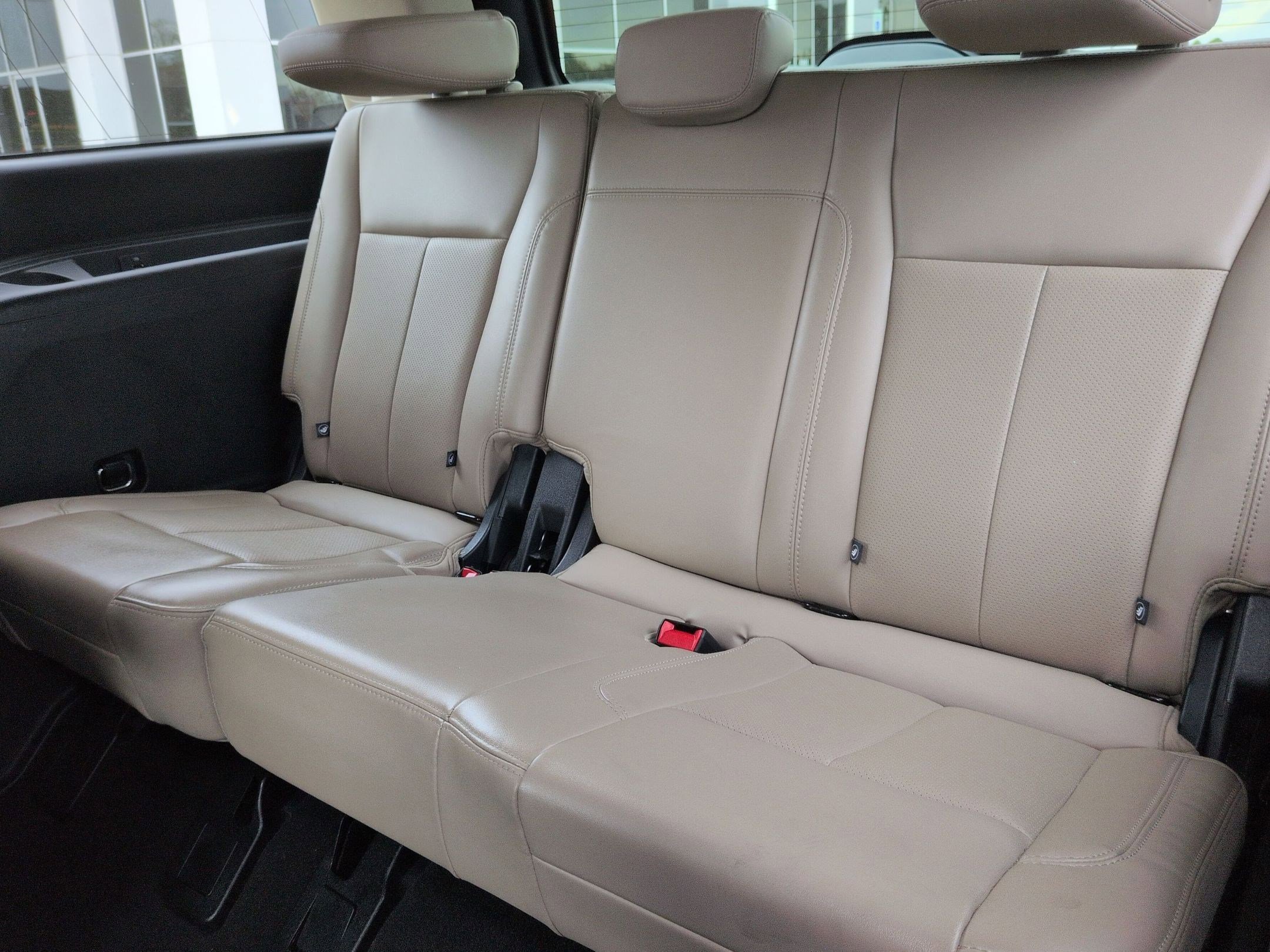 Used 2024 Ford Expedition XLT image 17