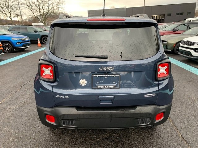 Used 2020 Jeep Renegade Latitude w/ Cold Weather Group image 4