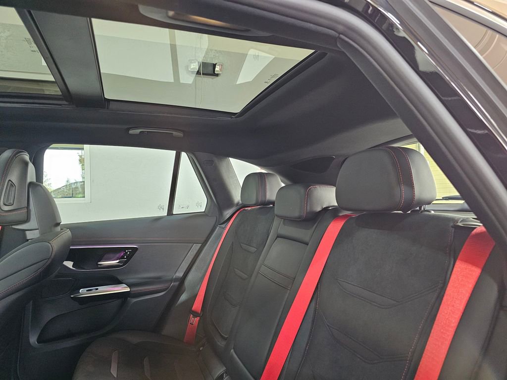 Used 2025 Mercedes-Benz GLC 43 AMG 4MATIC image 25