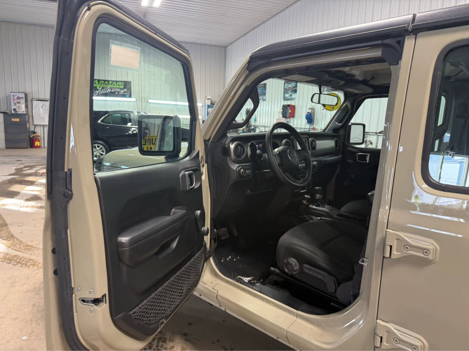 Used 2020 Jeep Gladiator Sport w/ Trailer Tow Package image 9