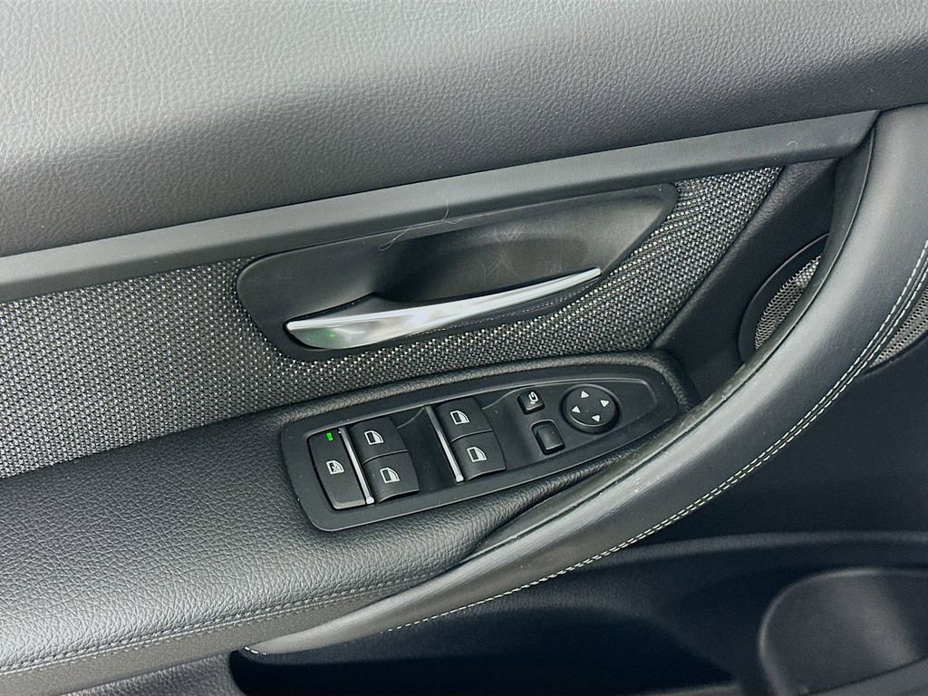 Used 2018 BMW M3 image 18