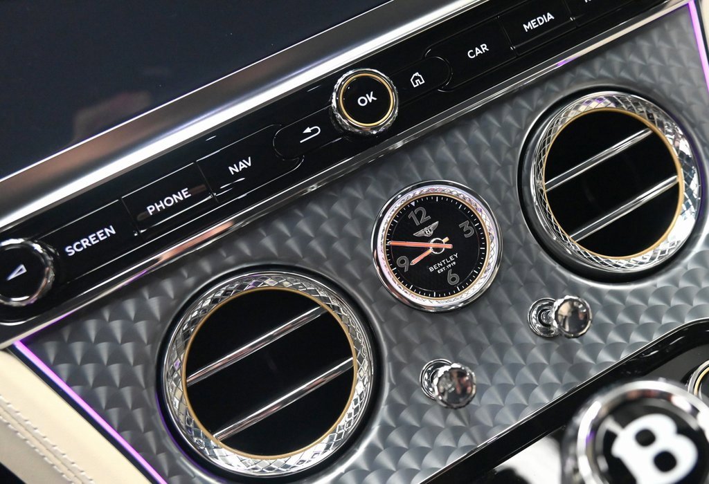 Used 2025 Bentley Continental GT Speed image 24