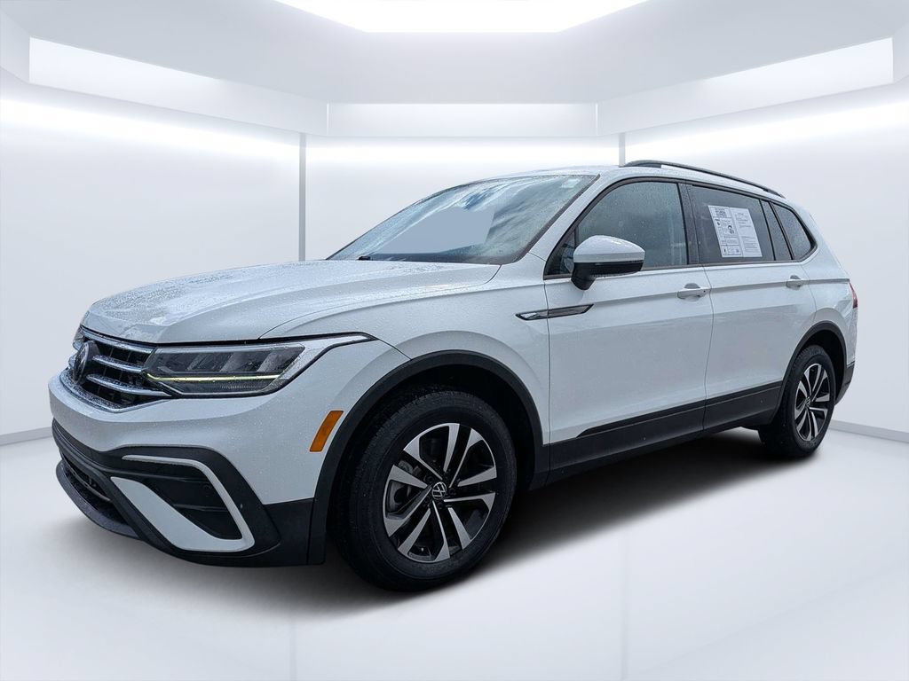 Used 2024 Volkswagen Tiguan S FWD image 9