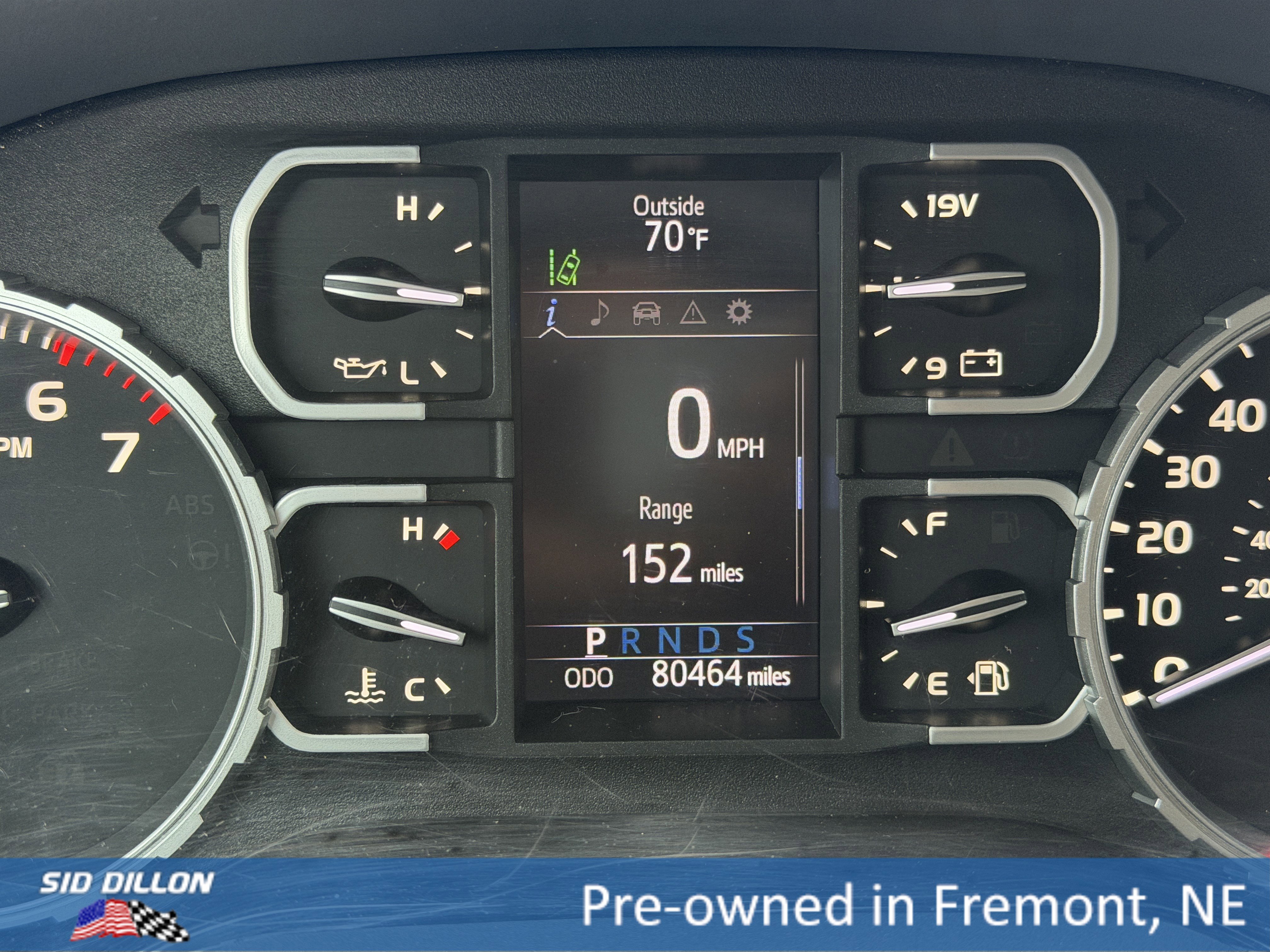 Used 2020 Toyota Tundra SR5 w/ TRD Off-Road Package AWD/4WD image 17