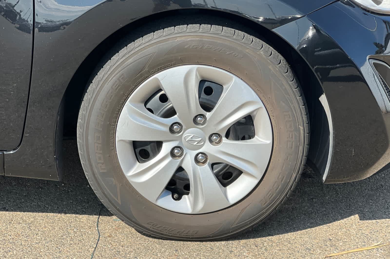 Used 2016 Hyundai Elantra SE FWD image 18