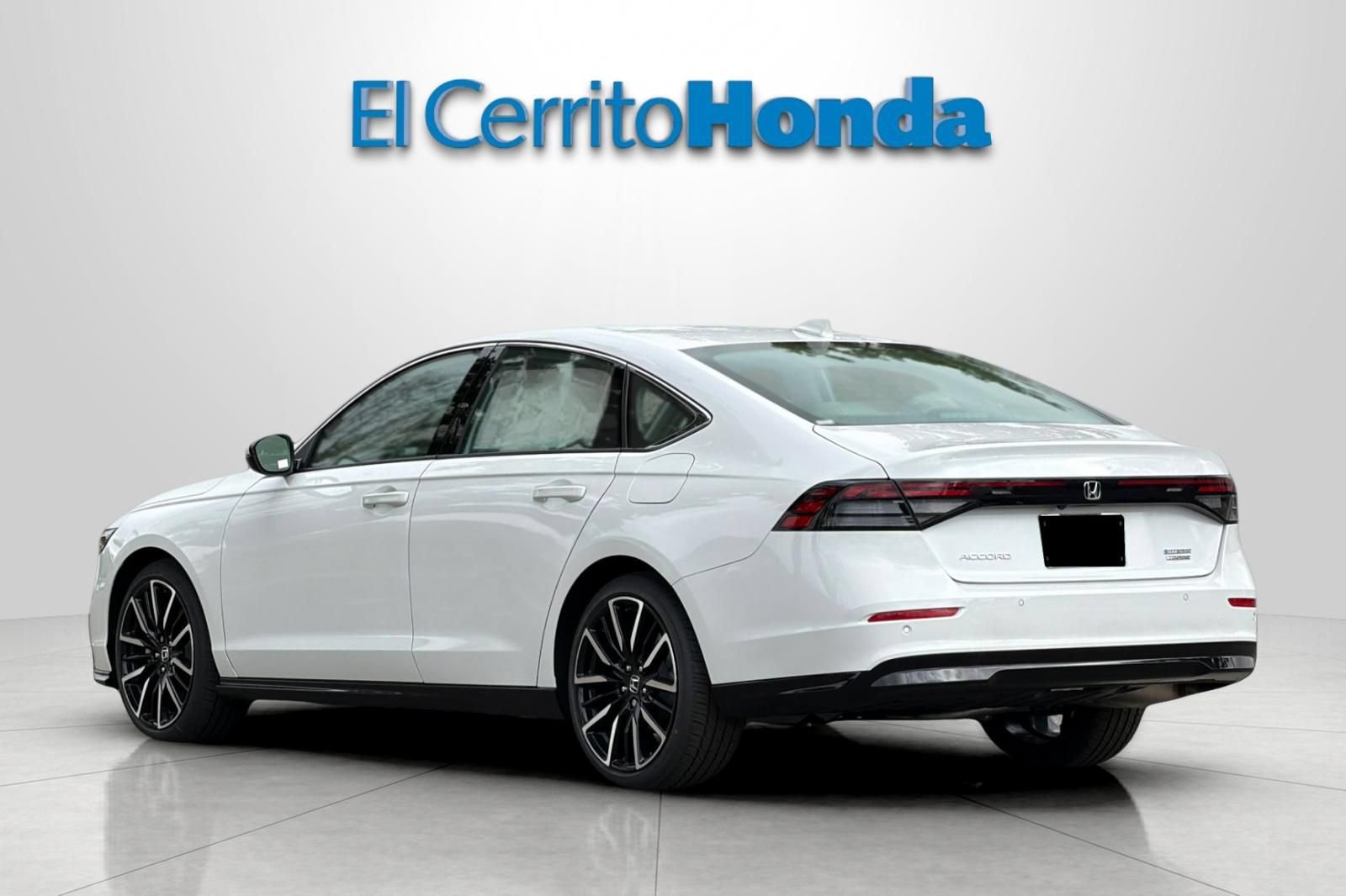 New 2026 Honda Accord Touring image 5