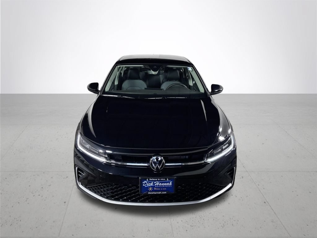 New 2026 Volkswagen Jetta SE FWD image 3