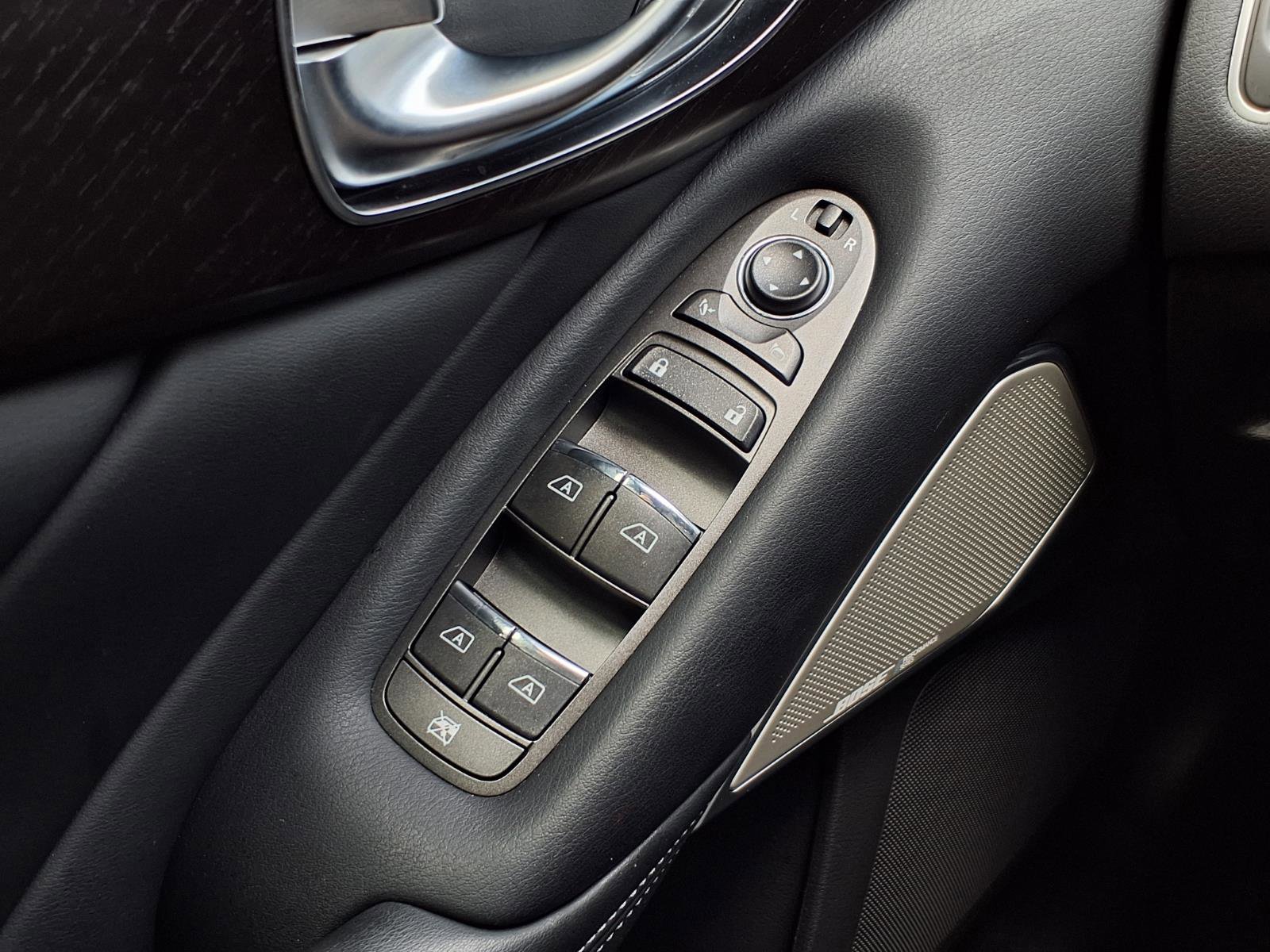 Used 2023 INFINITI Q50 Sensory image 22