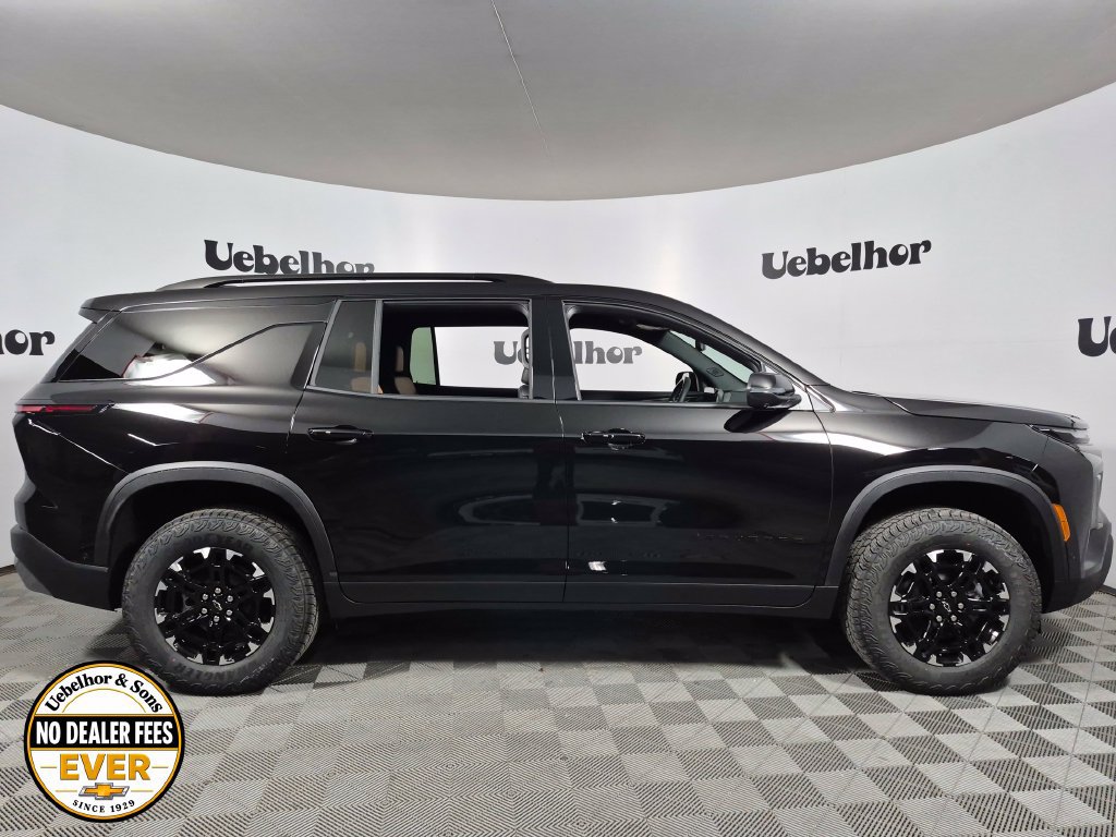 New 2027 Chevrolet Traverse Z71 w/ Enhanced Driving Package AWD/4WD image 8