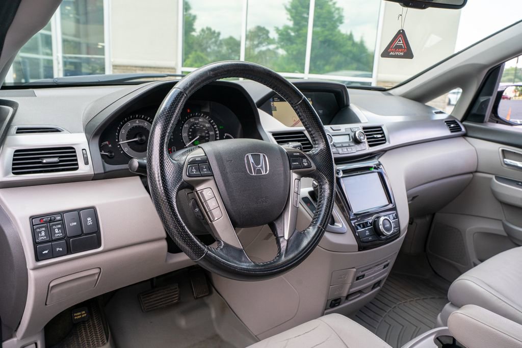 Used 2016 Honda Odyssey Touring Elite image 27