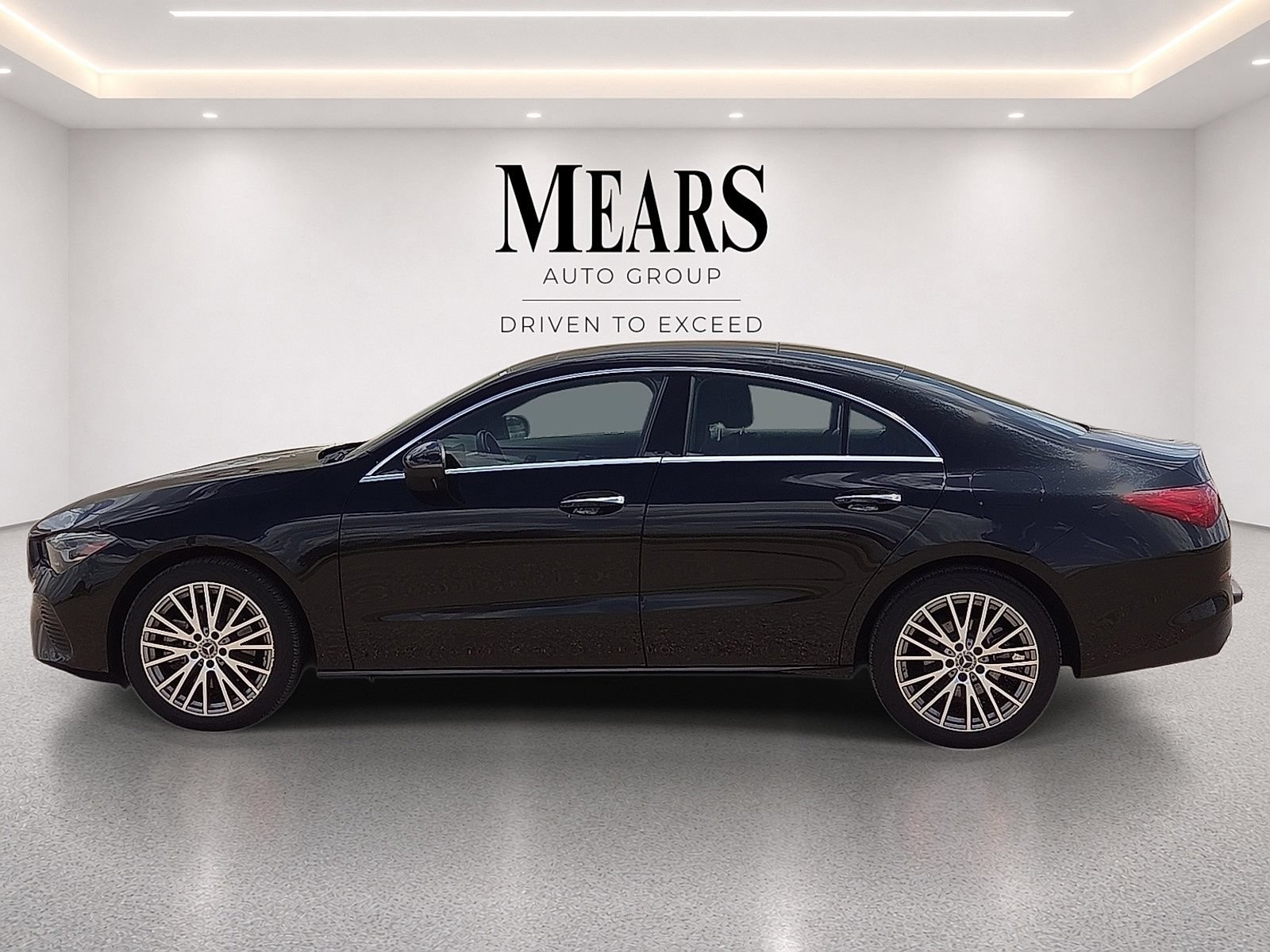 Used 2025 Mercedes-Benz CLA 250 image 2