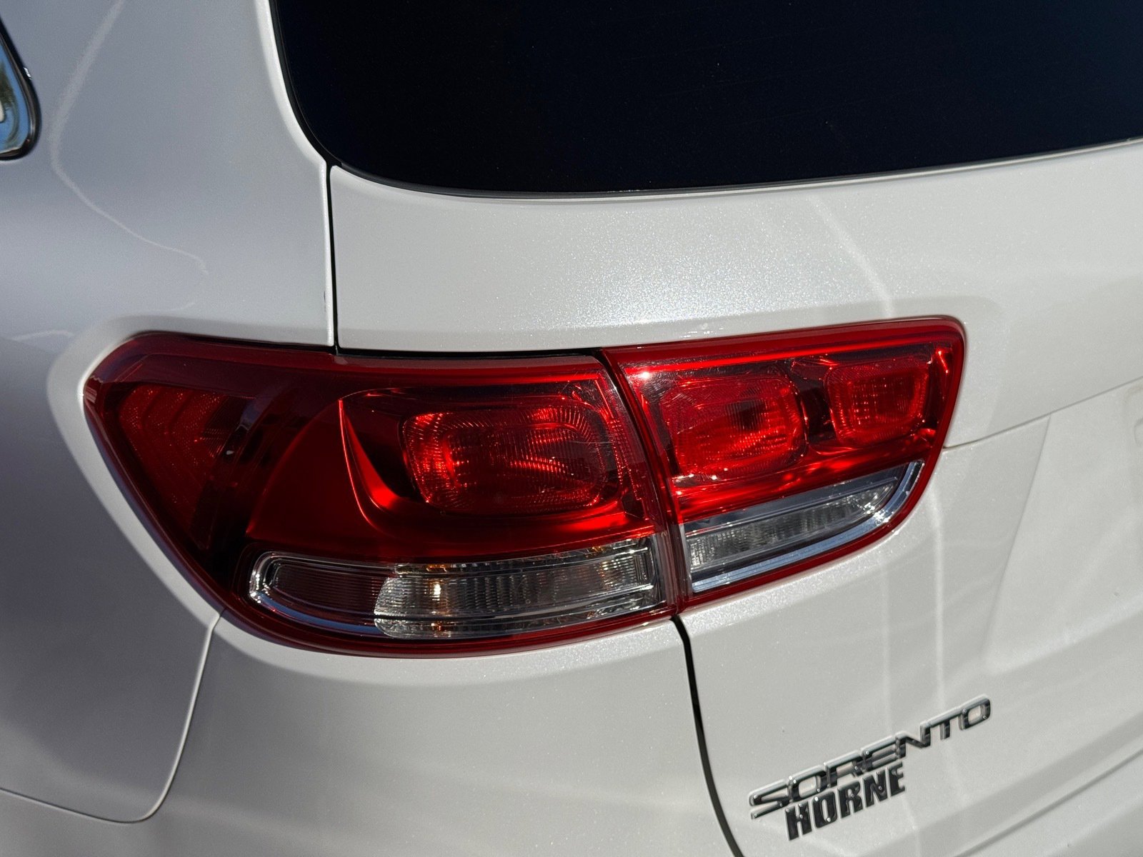 Used 2016 Kia Sorento LX w/ LX Convenience Package image 7