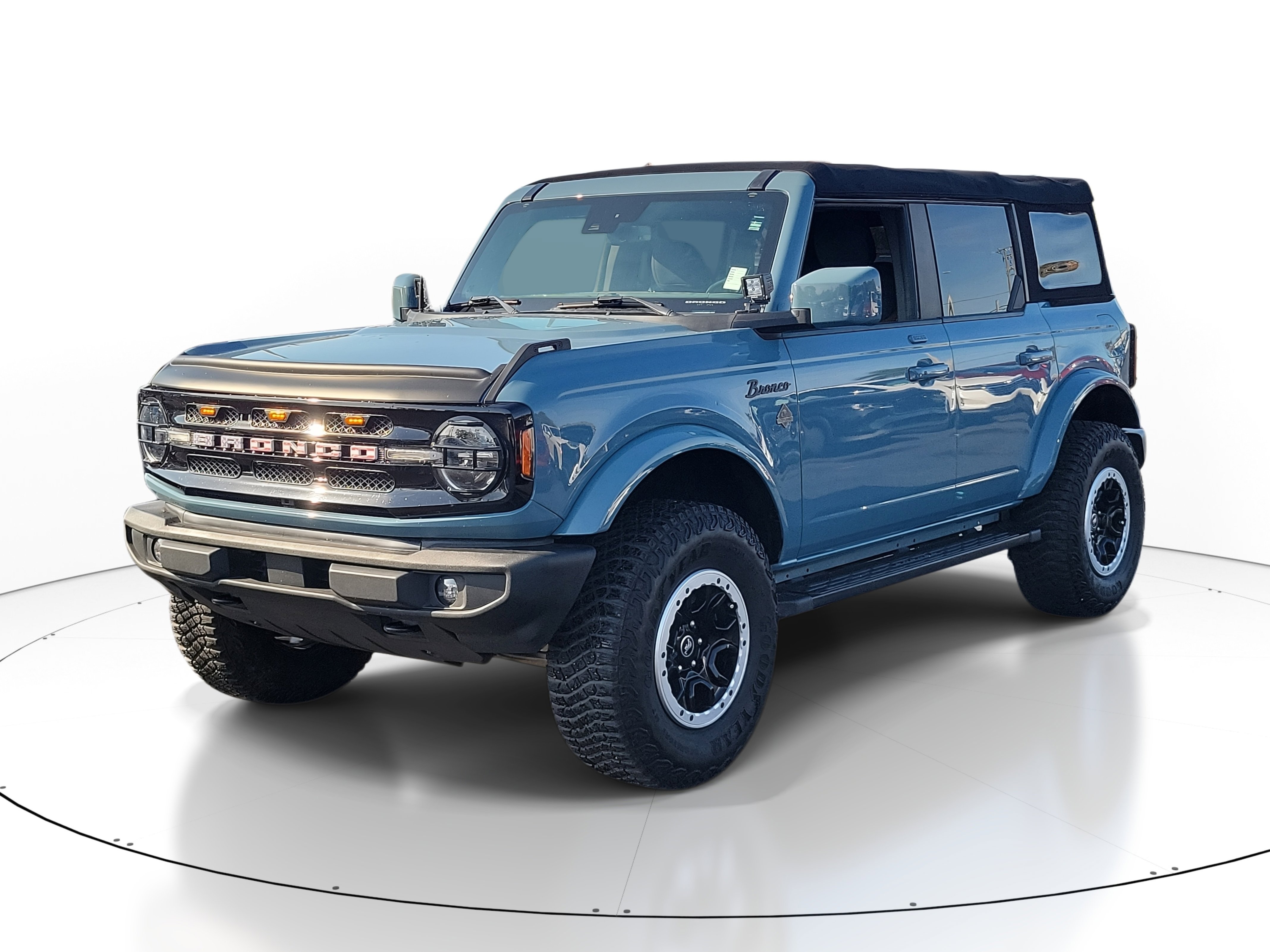 Used 2023 Ford Bronco Outer Banks video 2