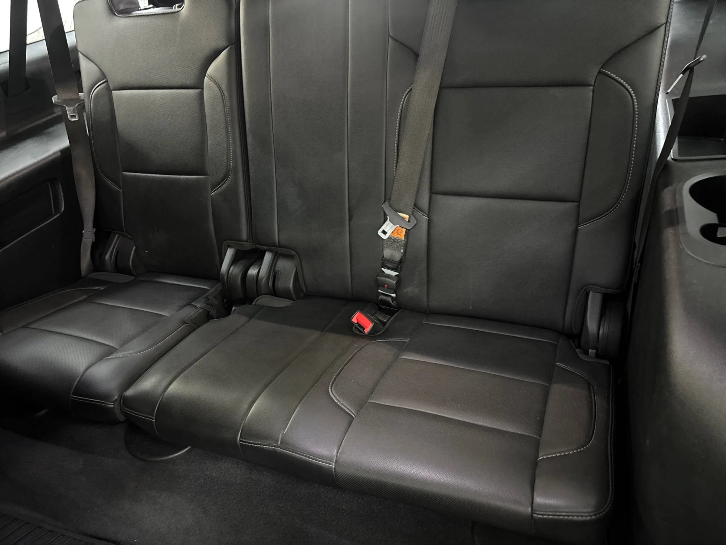 Used 2019 Chevrolet Suburban Premier AWD/4WD image 41