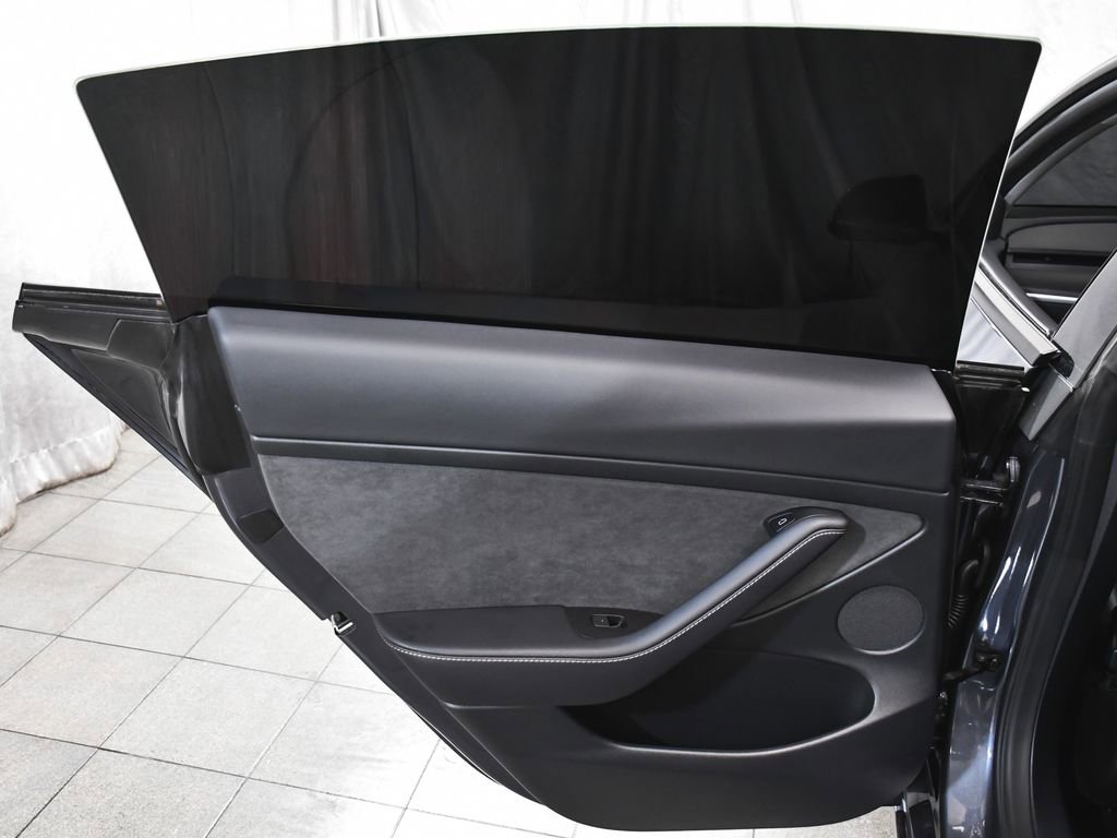 Used 2023 Tesla Model 3 Standard Range image 14