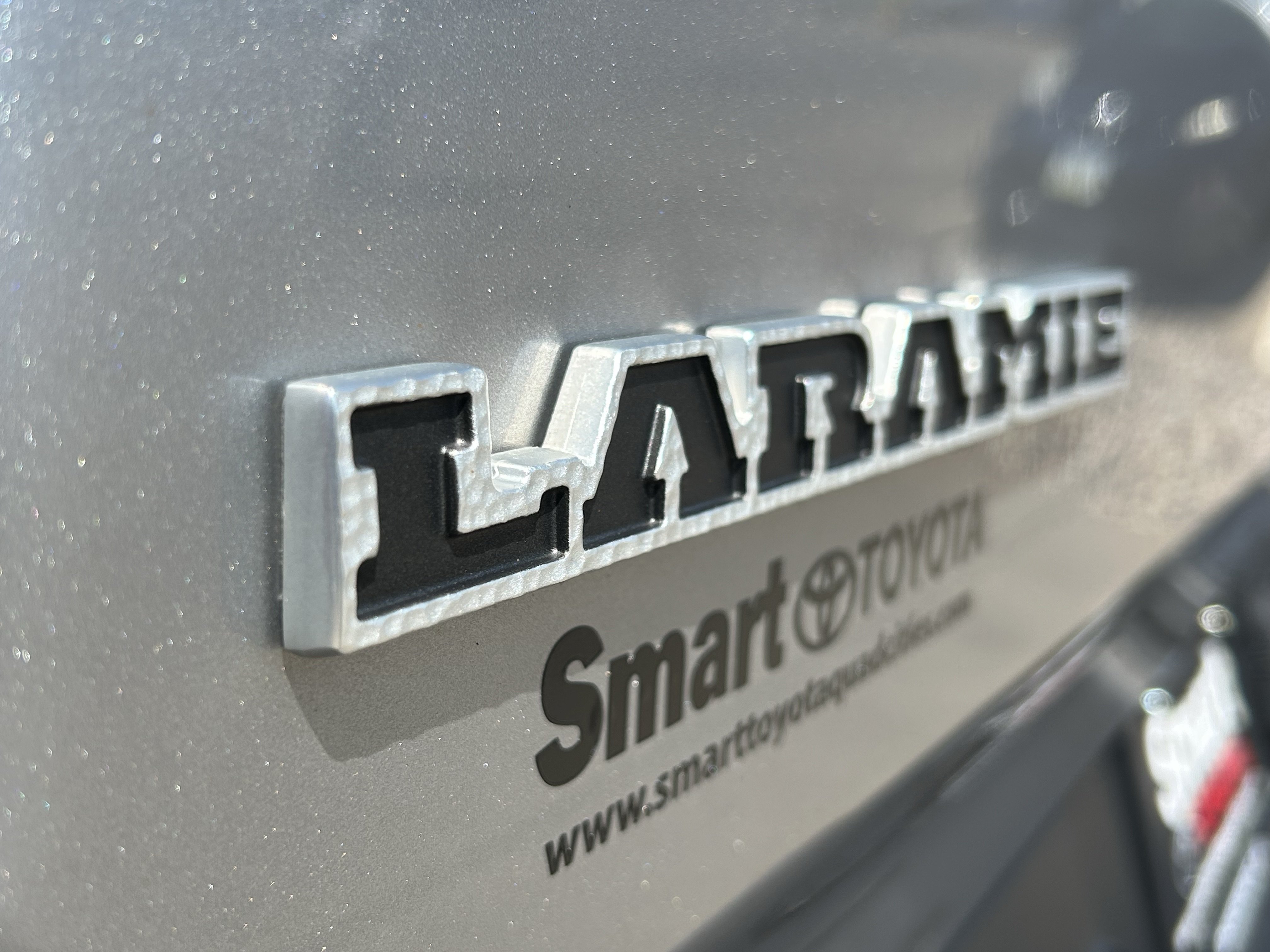 Used 2020 RAM 1500 Laramie AWD/4WD image 7