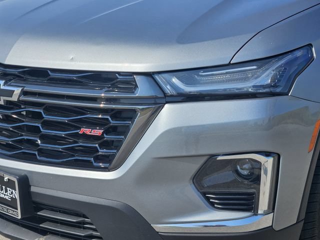 Used 2023 Chevrolet Traverse RS w/ LPO, Floor Liner Package AWD/4WD image 9