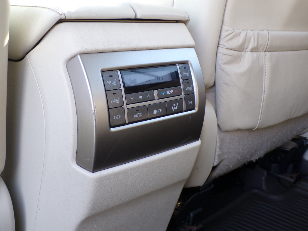 Used 2016 Lexus GX 460 w/ Premium Package AWD/4WD image 13