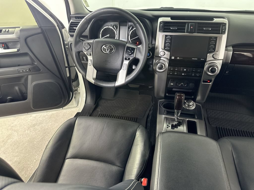 Used 2022 Toyota 4Runner Limited AWD/4WD image 17