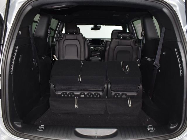 New 2026 Chrysler Pacifica Select image 36