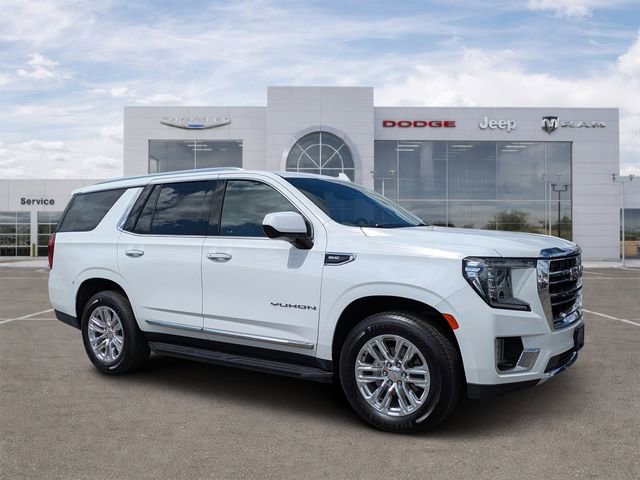 Used 2024 GMC Yukon SLT RWD image 1