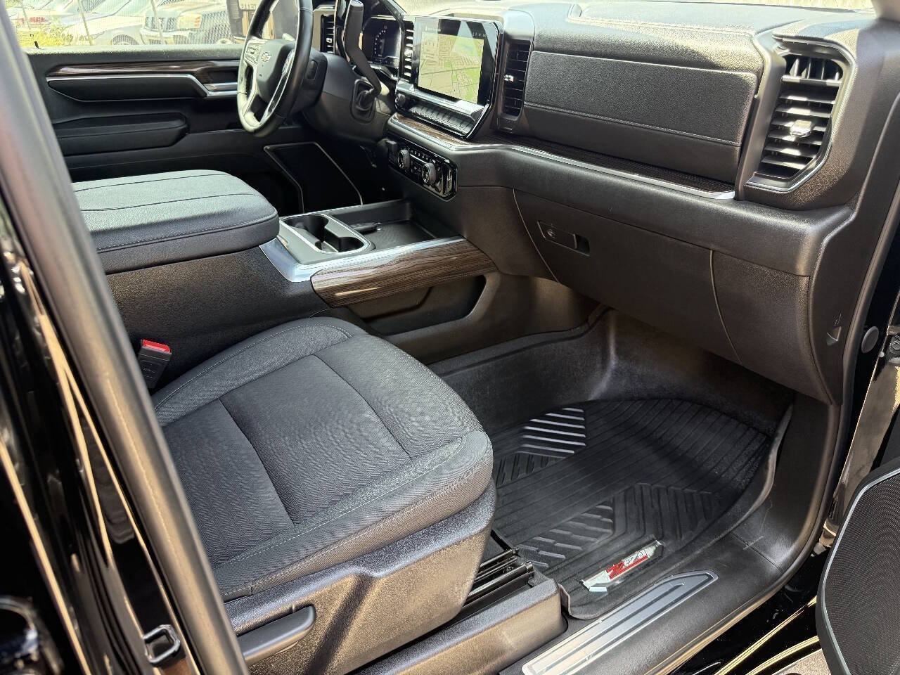 Used 2024 Chevrolet Silverado 2500 LT AWD/4WD image 20
