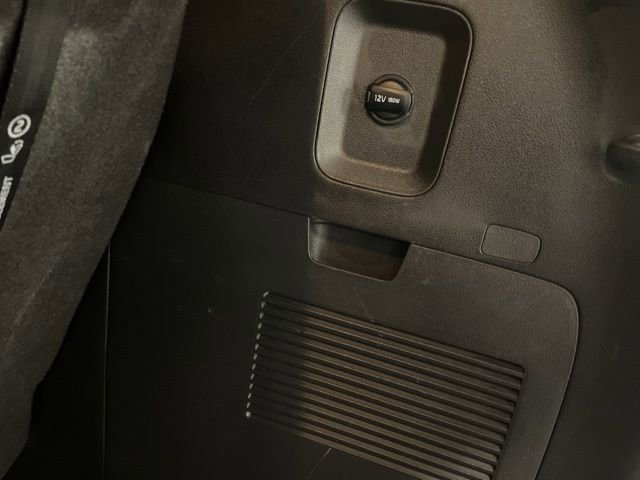 Used 2025 Kia Carnival image 52