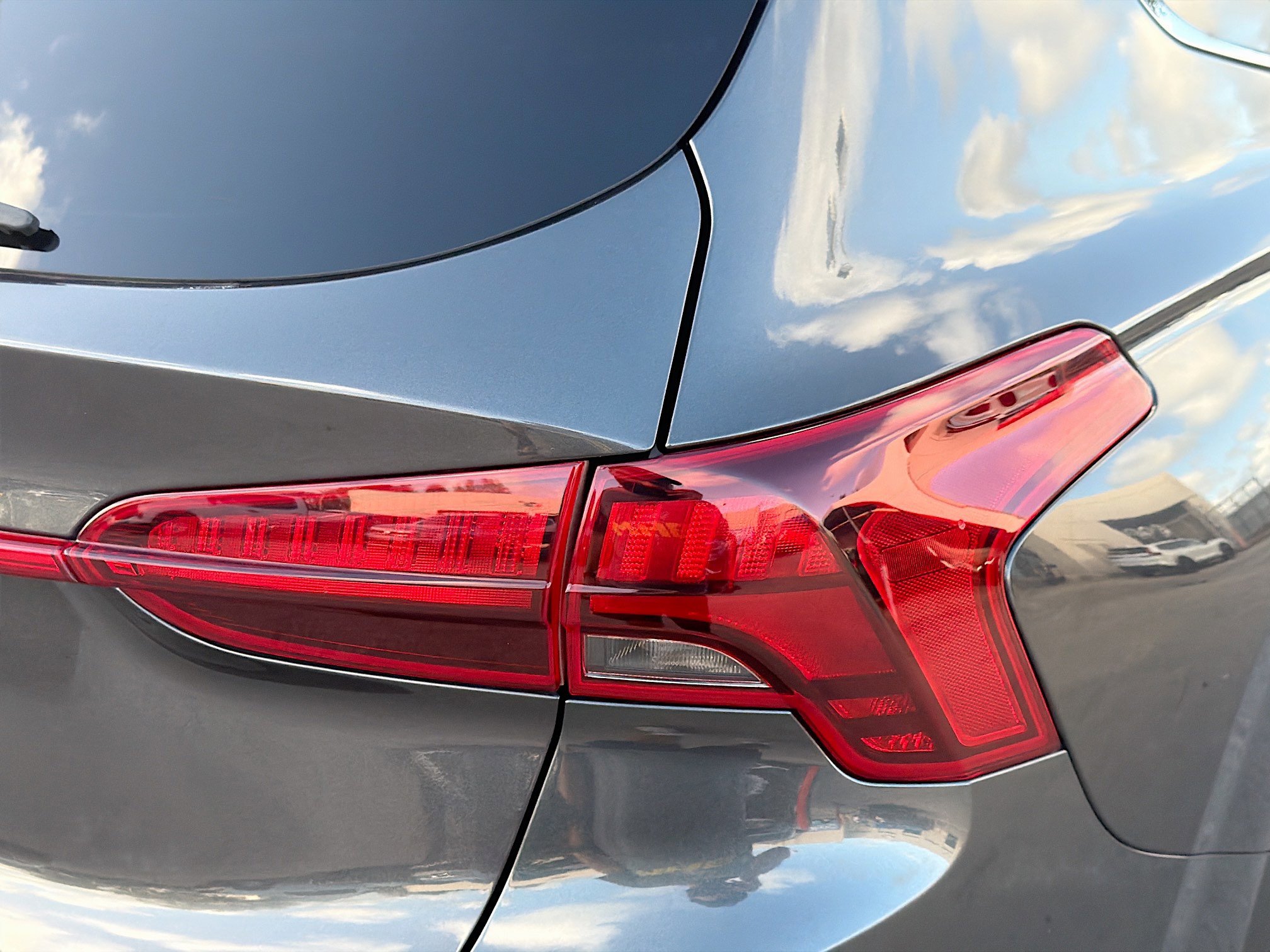 Used 2021 Hyundai Santa Fe SEL w/ Cargo Package image 27