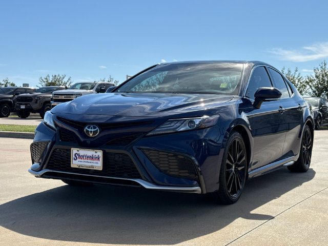 Used 2024 Toyota Camry XSE w/ Navigation Package FWD image 3