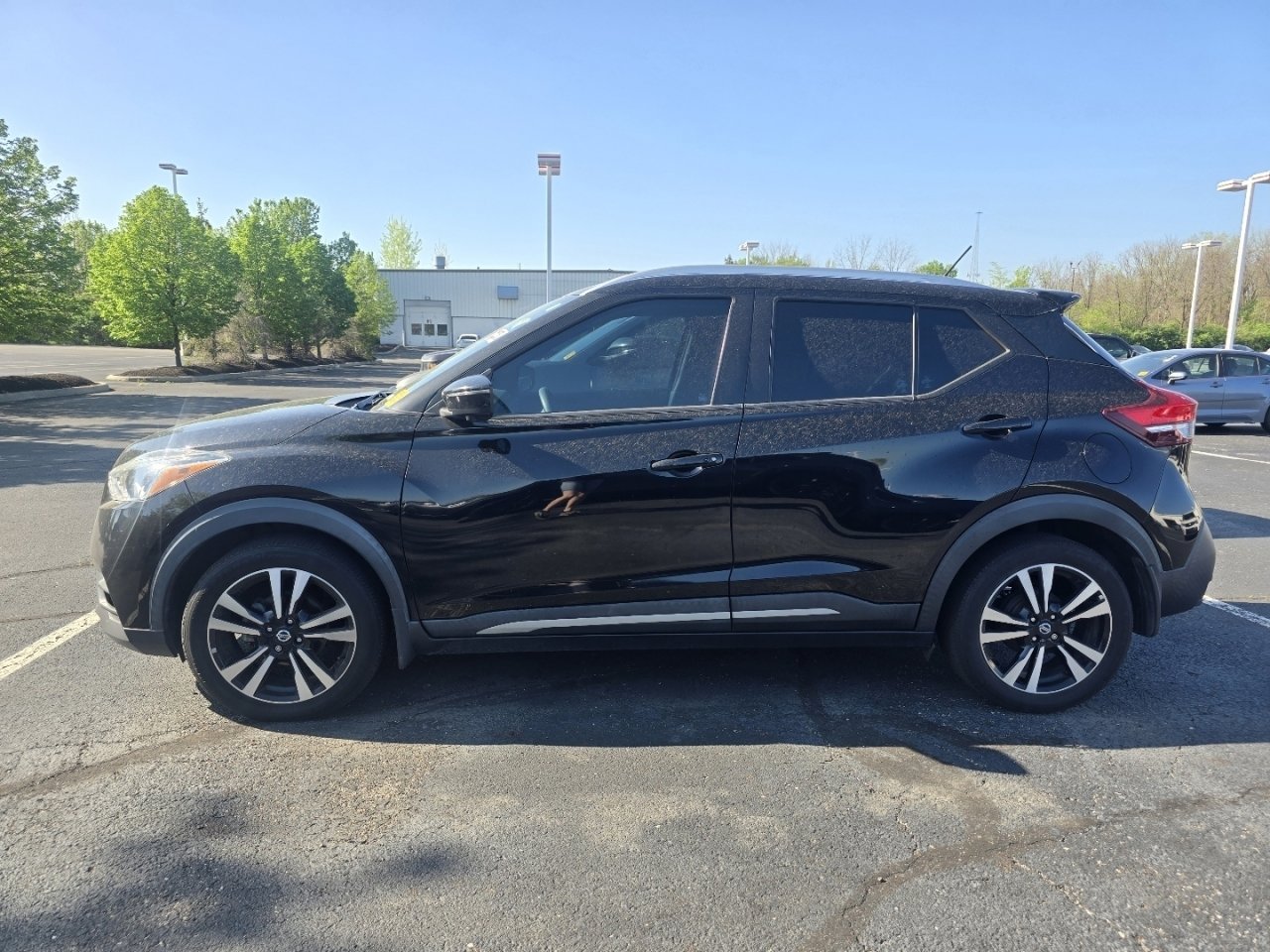 Used 2020 Nissan Kicks SR image 4