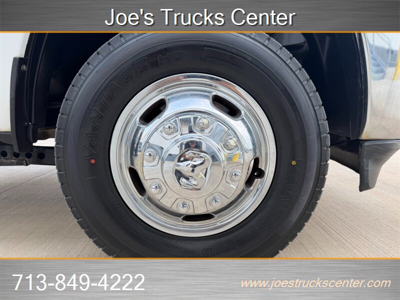 Used 2020 RAM 3500 Tradesman w/ Chrome Appearance Group RWD image 41
