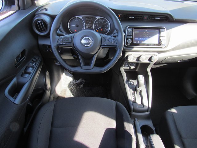 New 2025 Nissan Kicks Play S image 10