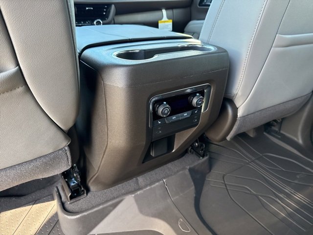 New 2026 Chevrolet Suburban Z71 w/ Comfort Package image 14