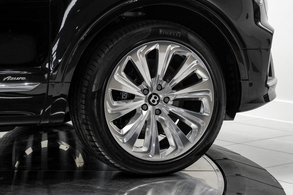 Used 2023 Bentley Bentayga Extended Wheelbase AWD/4WD image 55