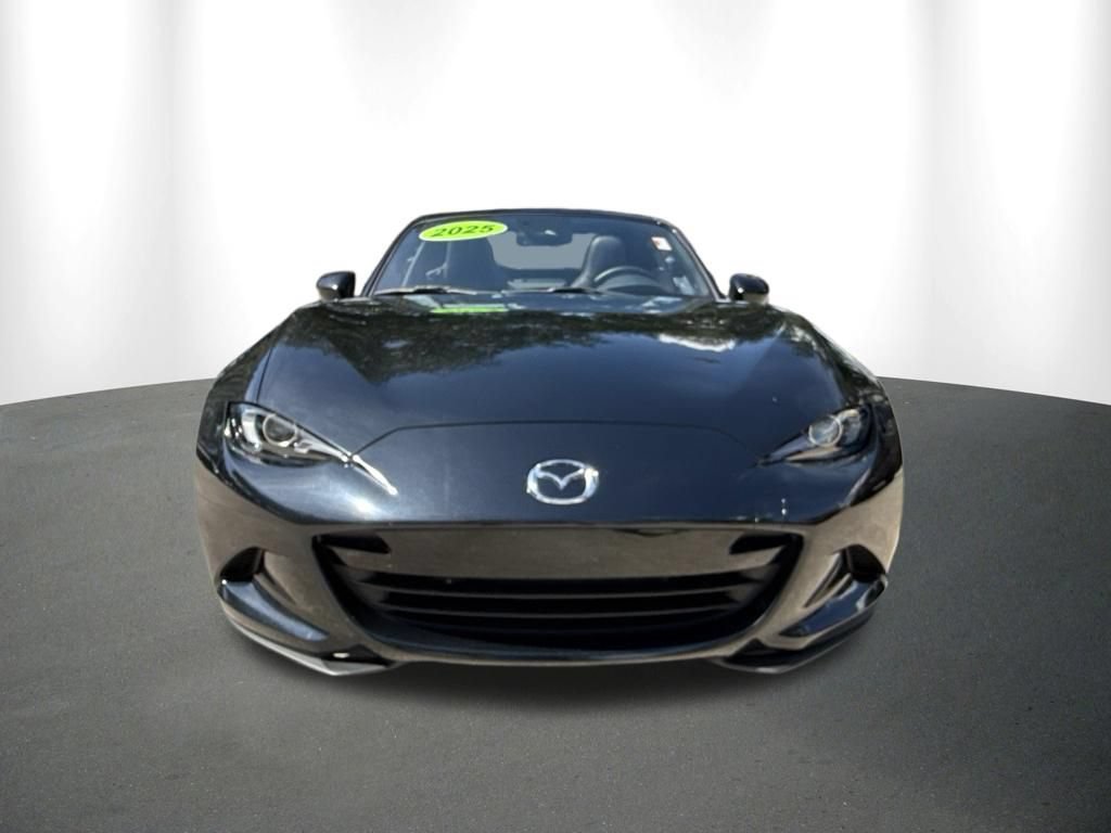 Used 2025 MAZDA MX-5 Miata RF Grand Touring RWD image 37