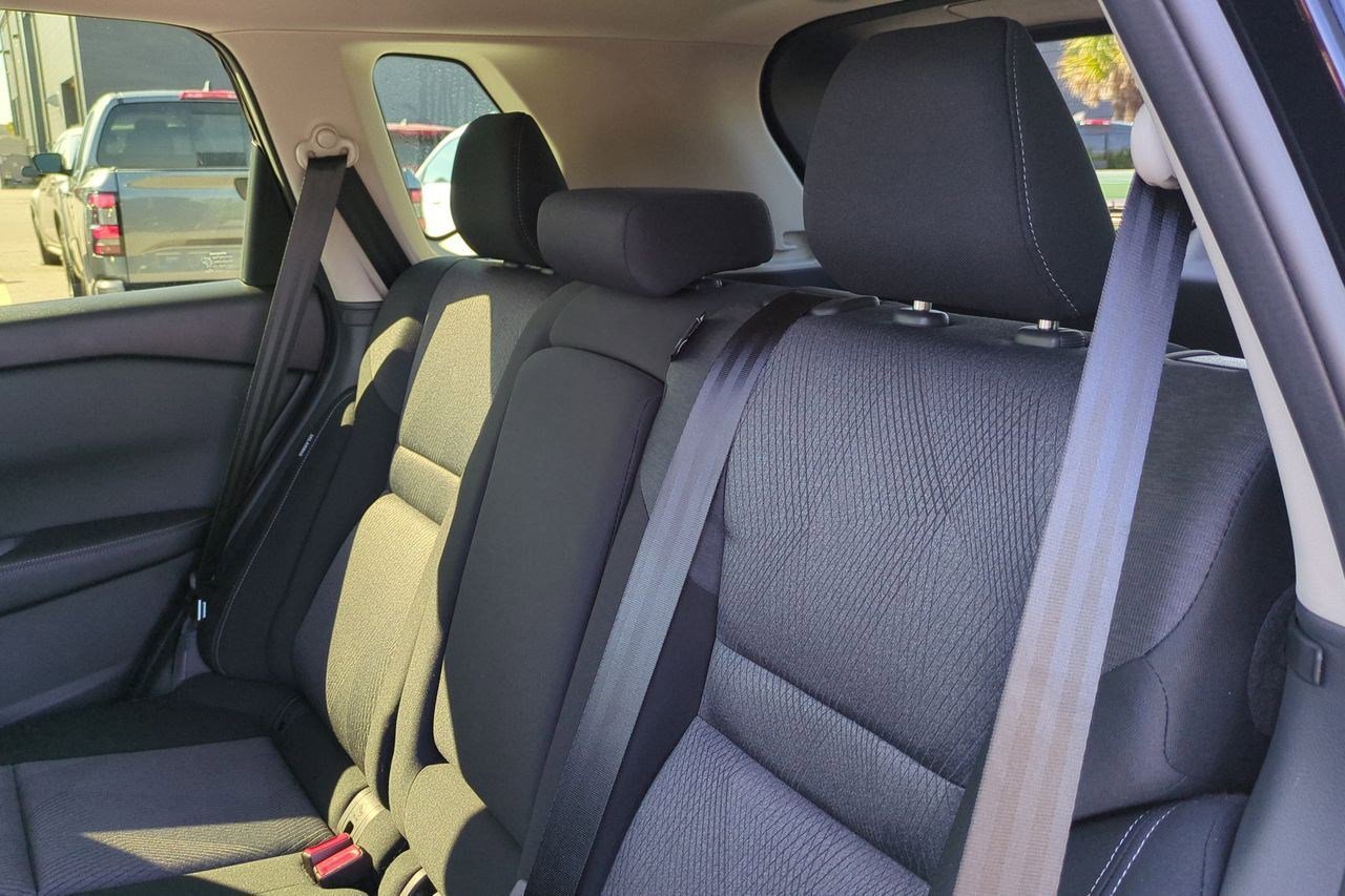 Certified 2024 Nissan Rogue SV FWD image 30