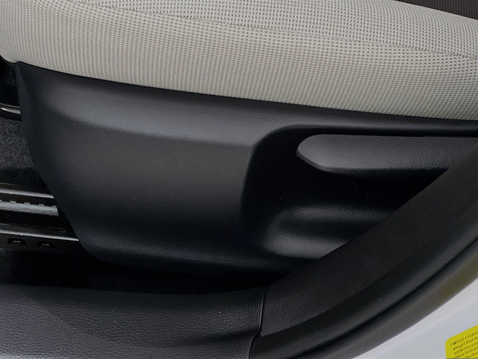 Used 2025 Toyota Corolla LE FWD image 16